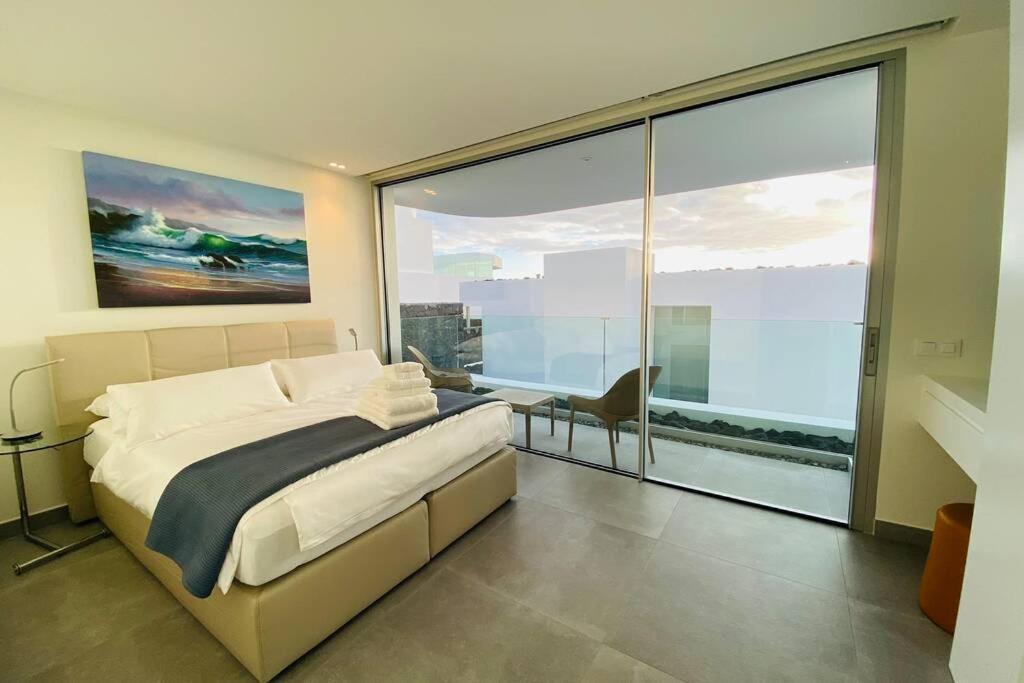 Luxury Villa - New Building With Panoramic Sea View 아데제 외부 사진