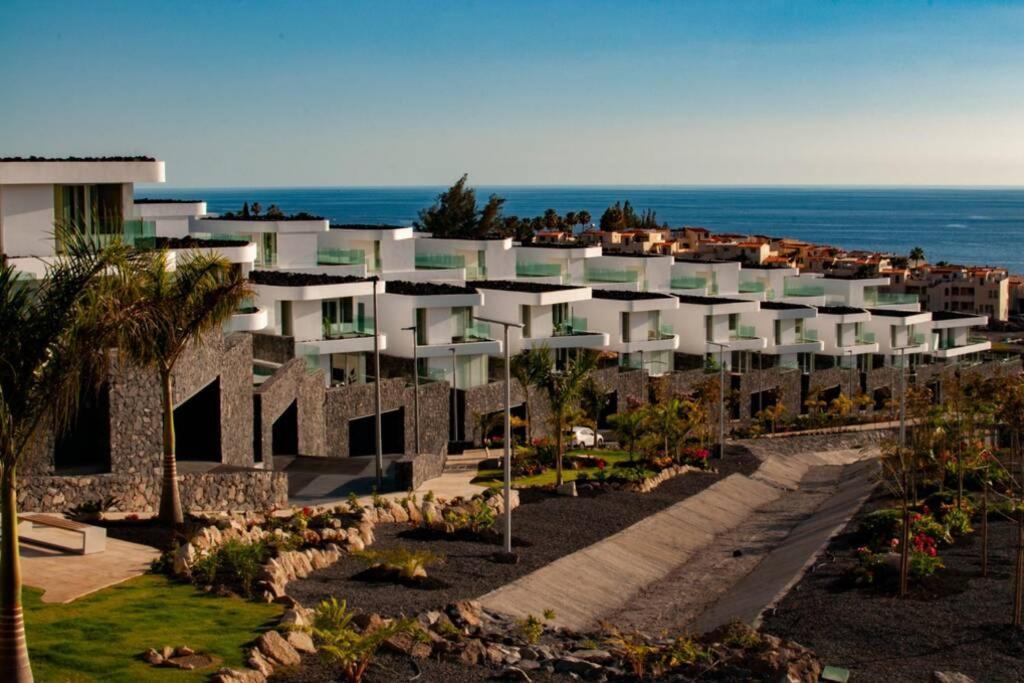 Luxury Villa - New Building With Panoramic Sea View 아데제 외부 사진